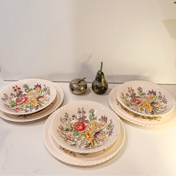 Johnson Bros Garden Bouquet Saucer Plates And Fruit Bowls Dishes Shakers 6 Pc - Picture 8 of 14